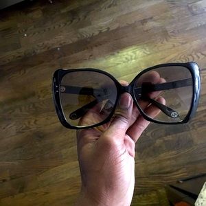 Women’s Gucci sunglasses authentic
